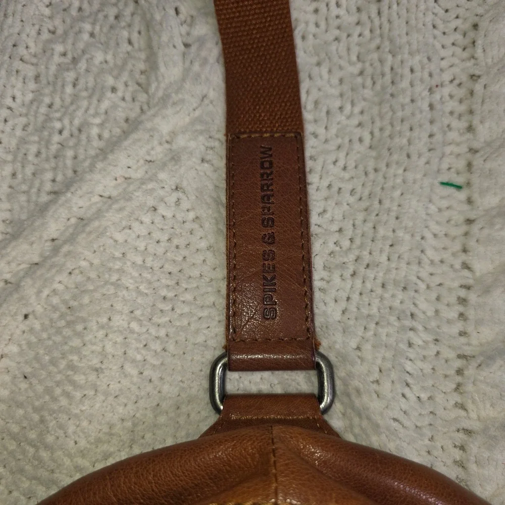 Spikes & Sparrow Sling Bag Brown‎ Soft Buttery Leather Crossbody Backpack NEW